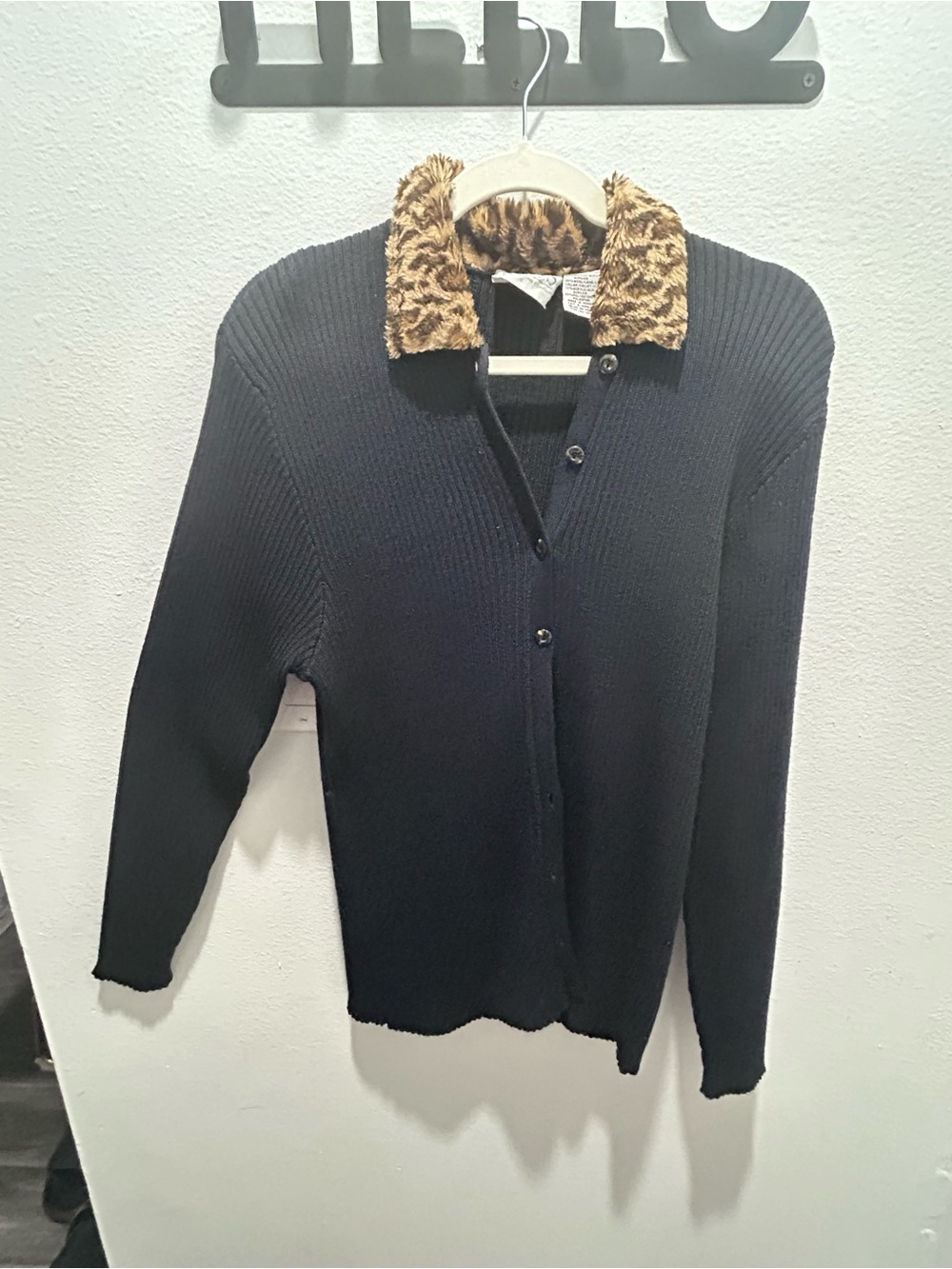 Russ Black Ribbed Cardigan Sweater with Leopard Faux-Fur Collar